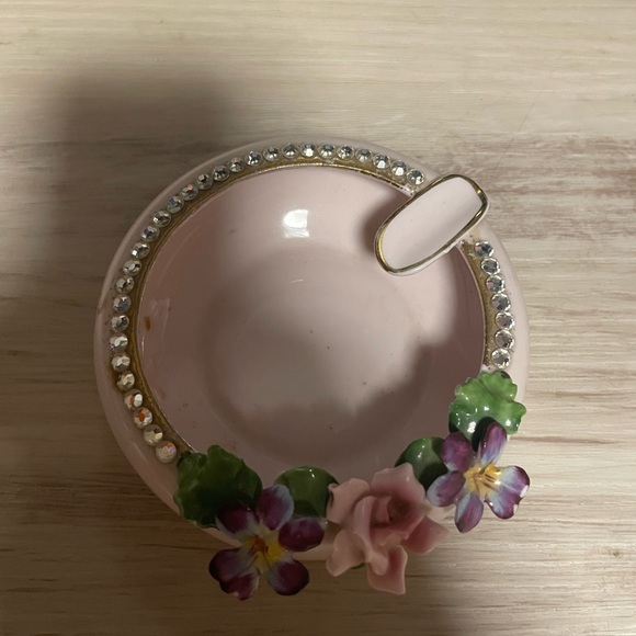 Vintage L’amour China Pink Ashtray - Picture 2 of 8